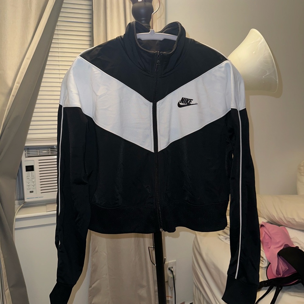 Nike cropped zip up